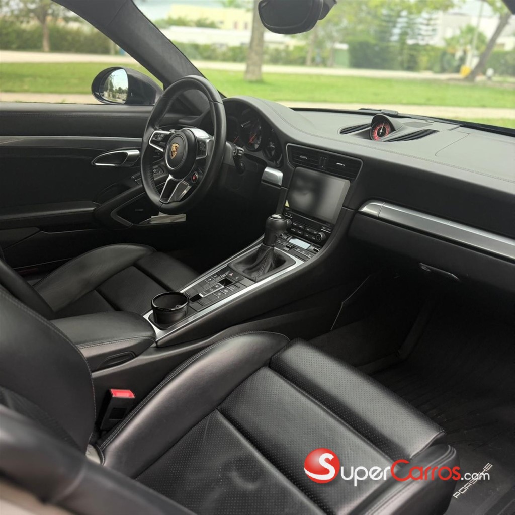 2017 Porsche 911 Carrera S — foto 7 / 12