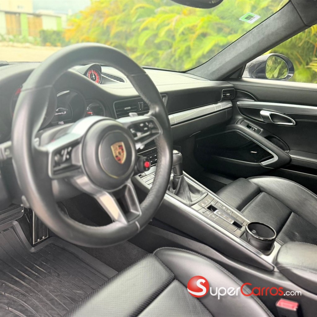 2017 Porsche 911 Carrera S — foto 8 / 12