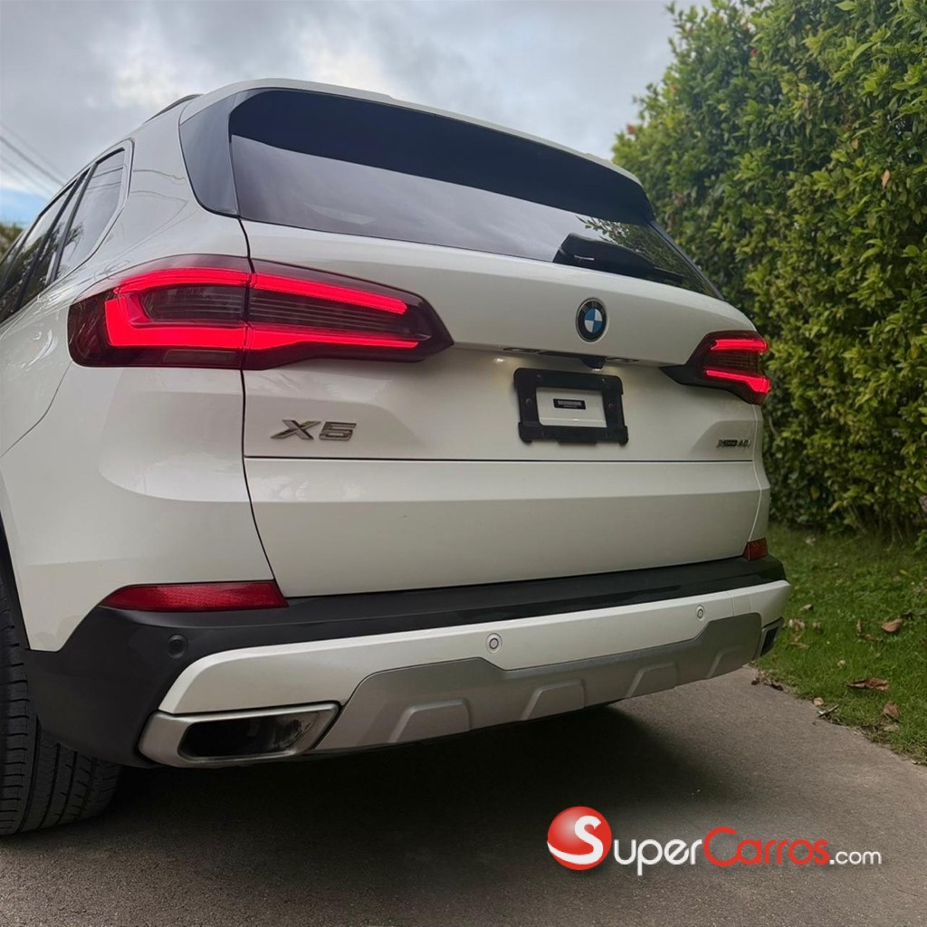 2020 BMW X 5 XDRIVE 40i — foto 4 / 12
