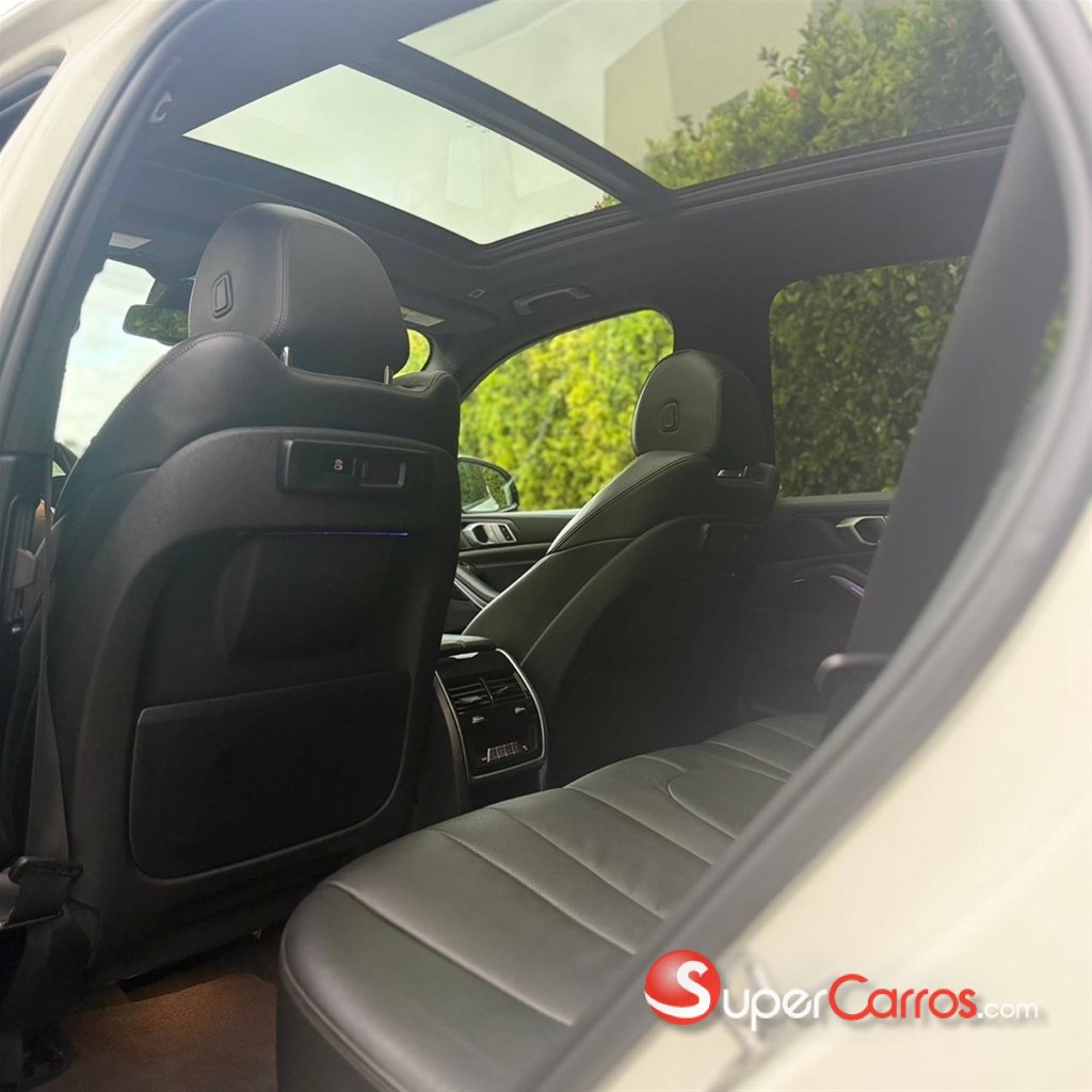 2020 BMW X 5 XDRIVE 40i — foto 8 / 12