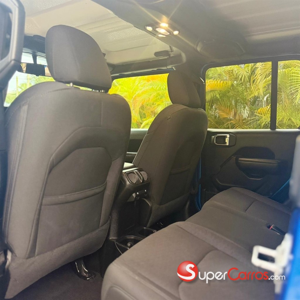 2020 Jeep Gladiator Sport — foto 10 / 11