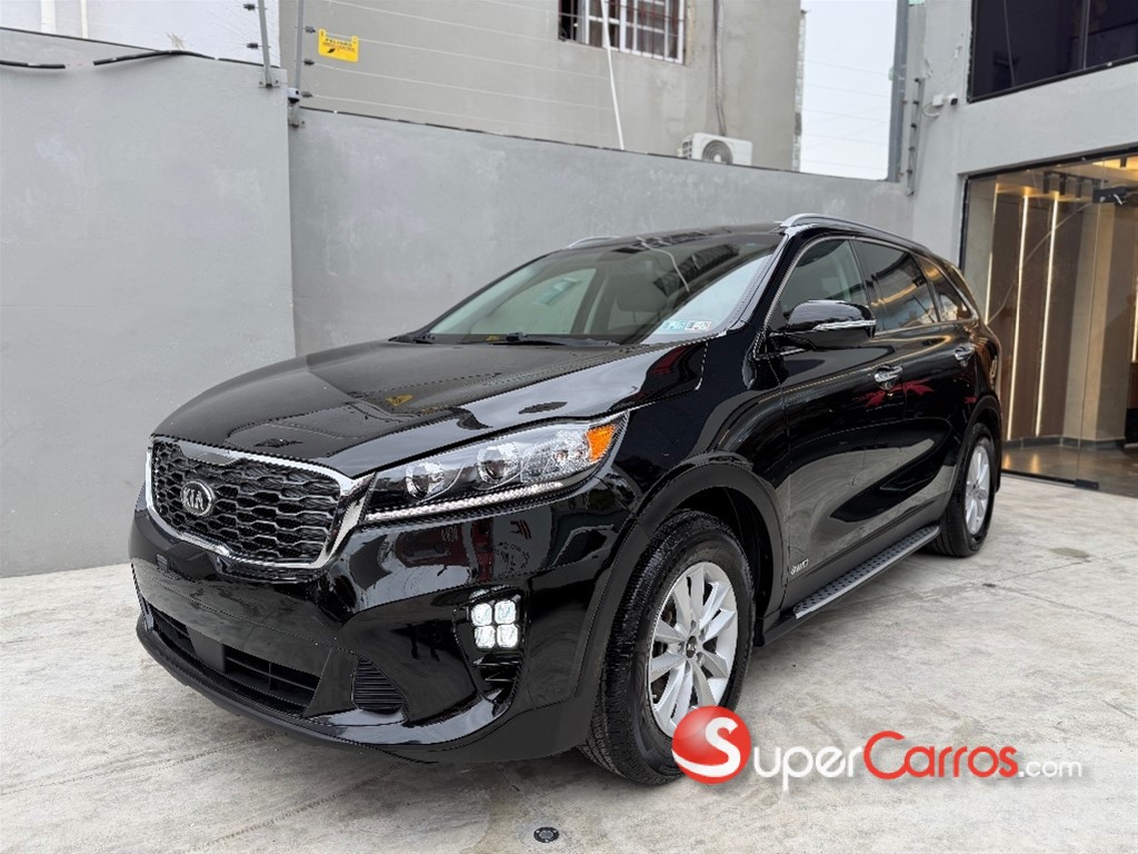 2020 Kia Sorento LX — foto 2 / 12