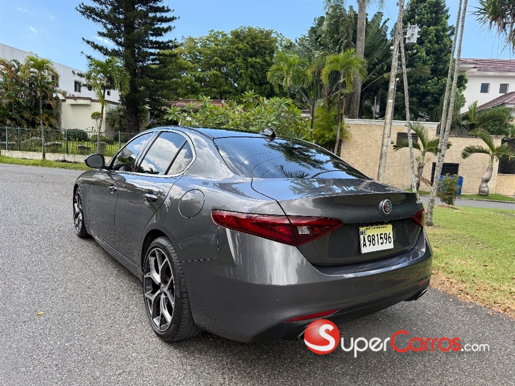 2019 Alfa Romeo Giulia Ti Lusso — foto 3 / 9