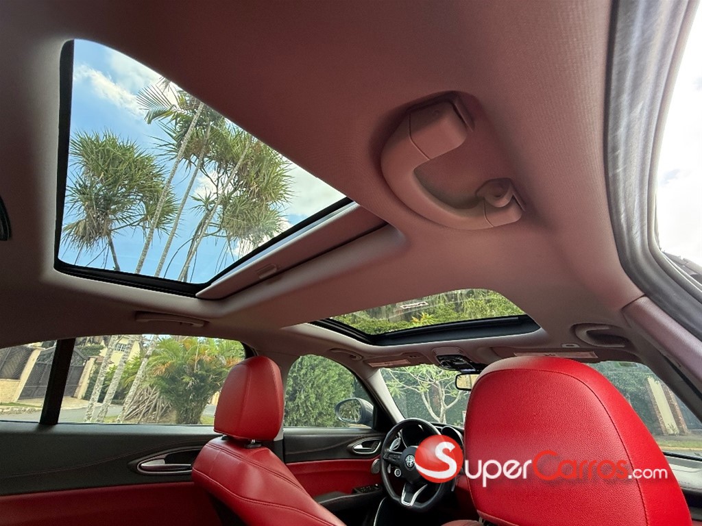 2019 Alfa Romeo Giulia Ti Lusso — foto 9 / 9