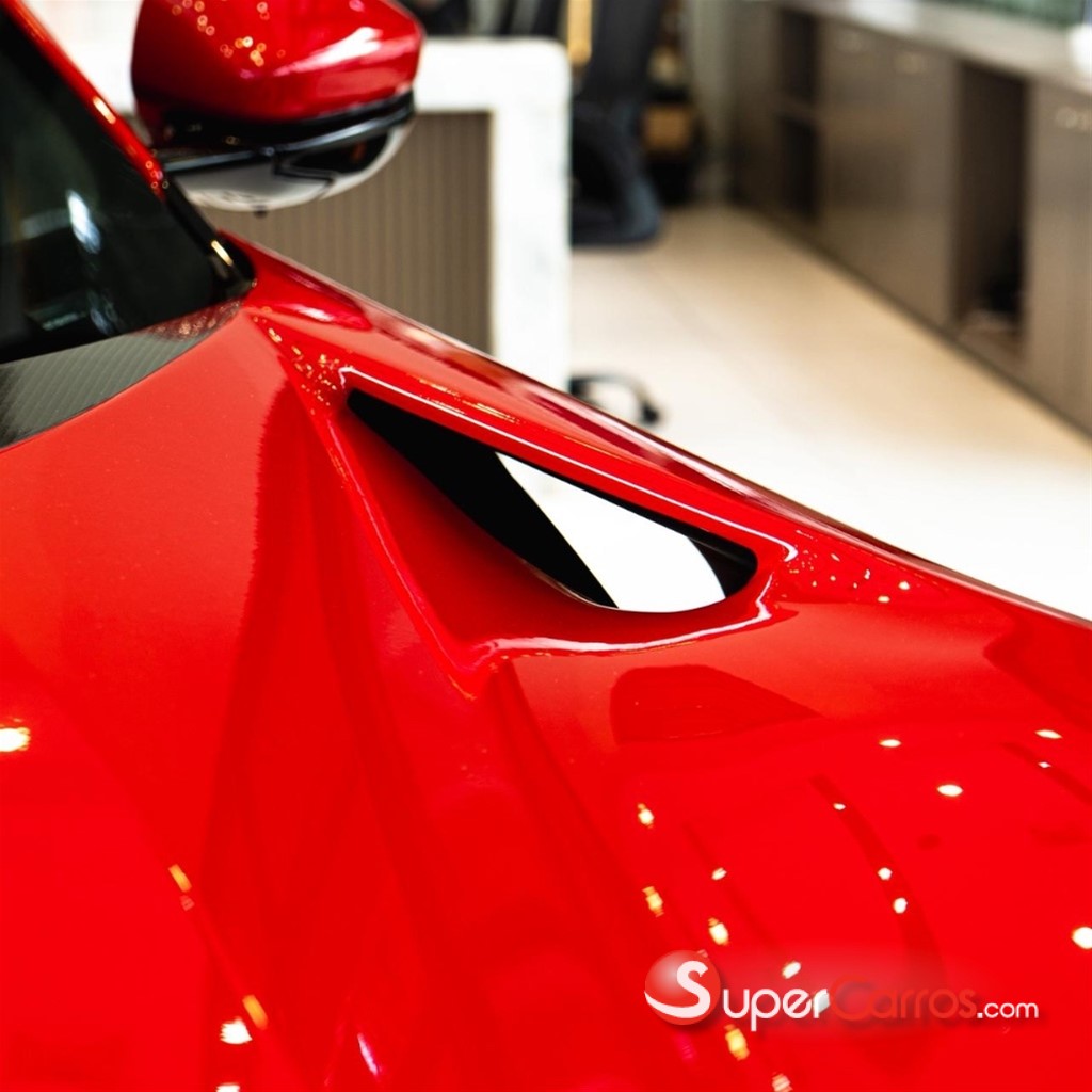 2024 Ferrari Purosangue — foto 4 / 12