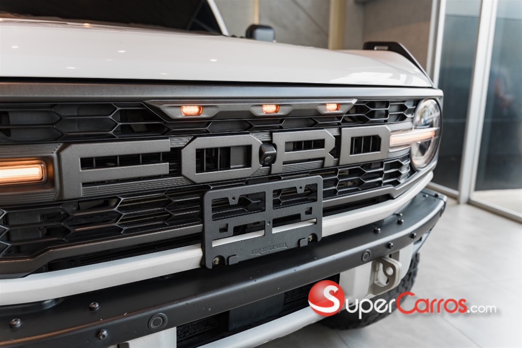 2022 Ford Bronco Raptor — foto 8 / 12