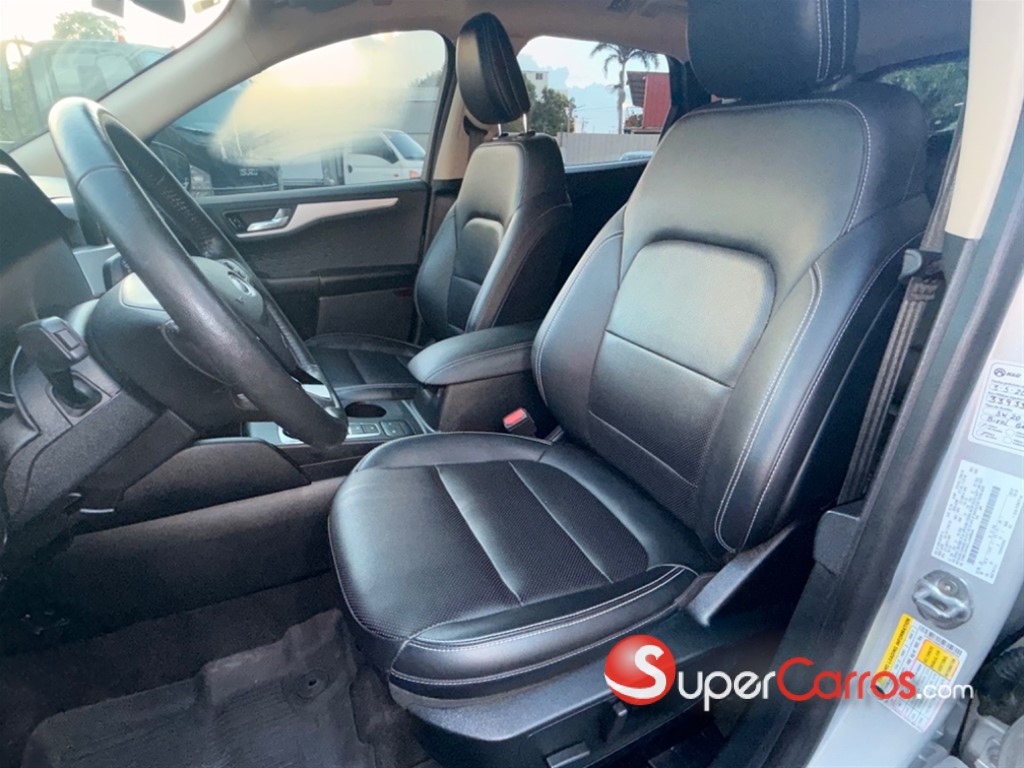 2020 Ford Escape SEL Ecoboost — foto 5 / 12