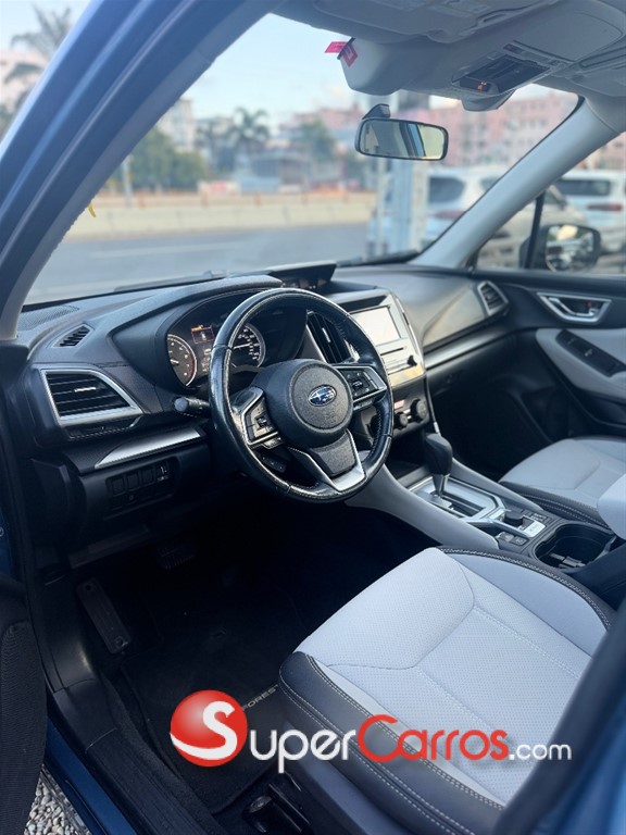 2020 Subaru Forester Premium — foto 8 / 12