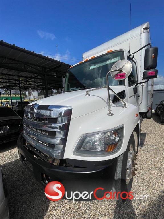 2020 Hino 338 — foto 2 / 8