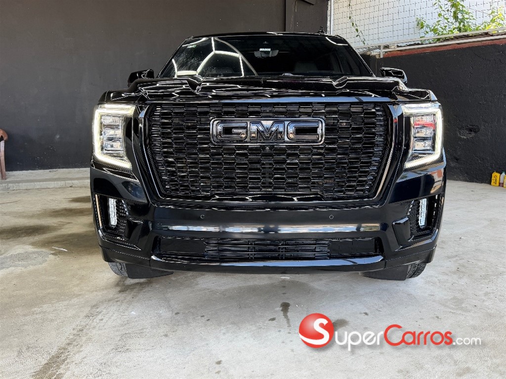 2021 GMC Yukon Denali — foto 8 / 11
