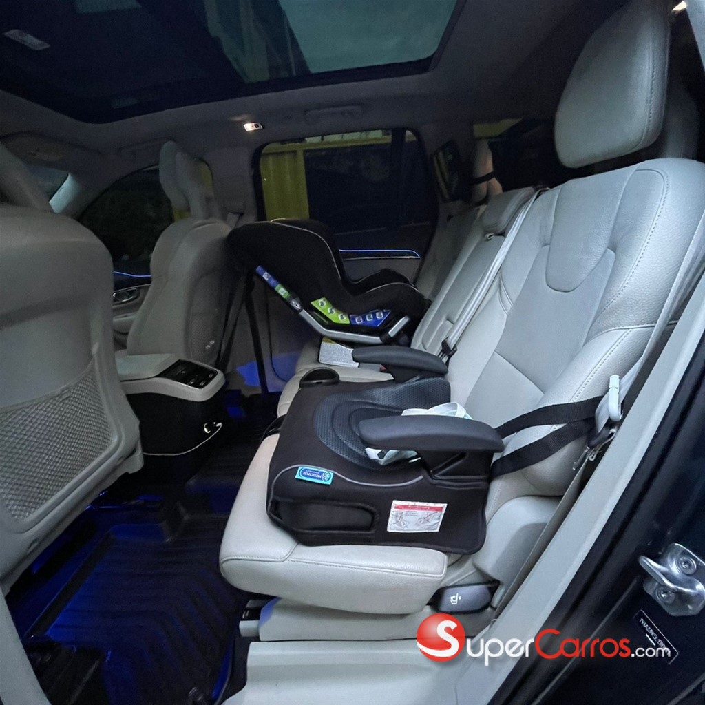 2020 Volvo XC90 Momentum T6 — foto 4 / 11