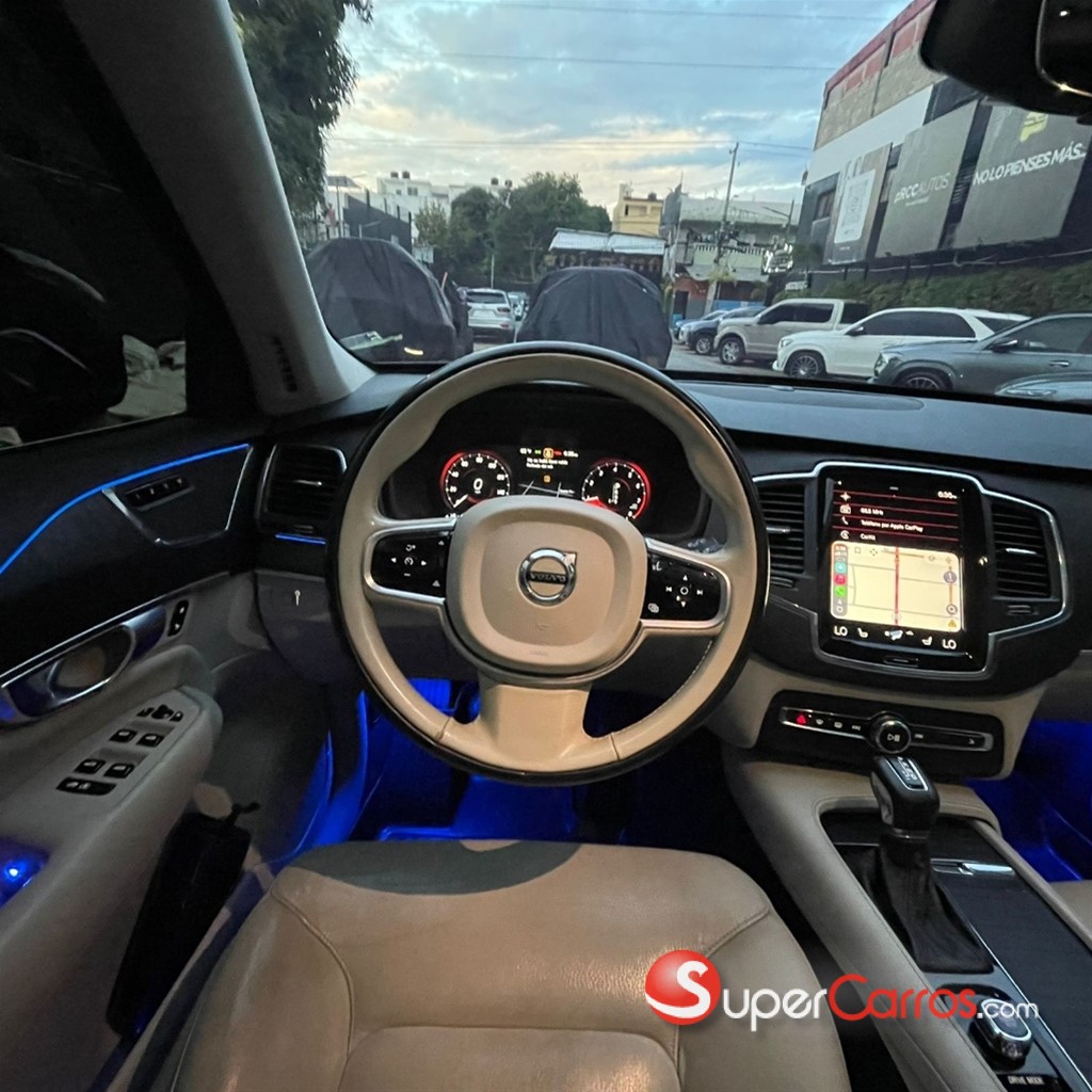 2020 Volvo XC90 Momentum T6 — foto 5 / 11