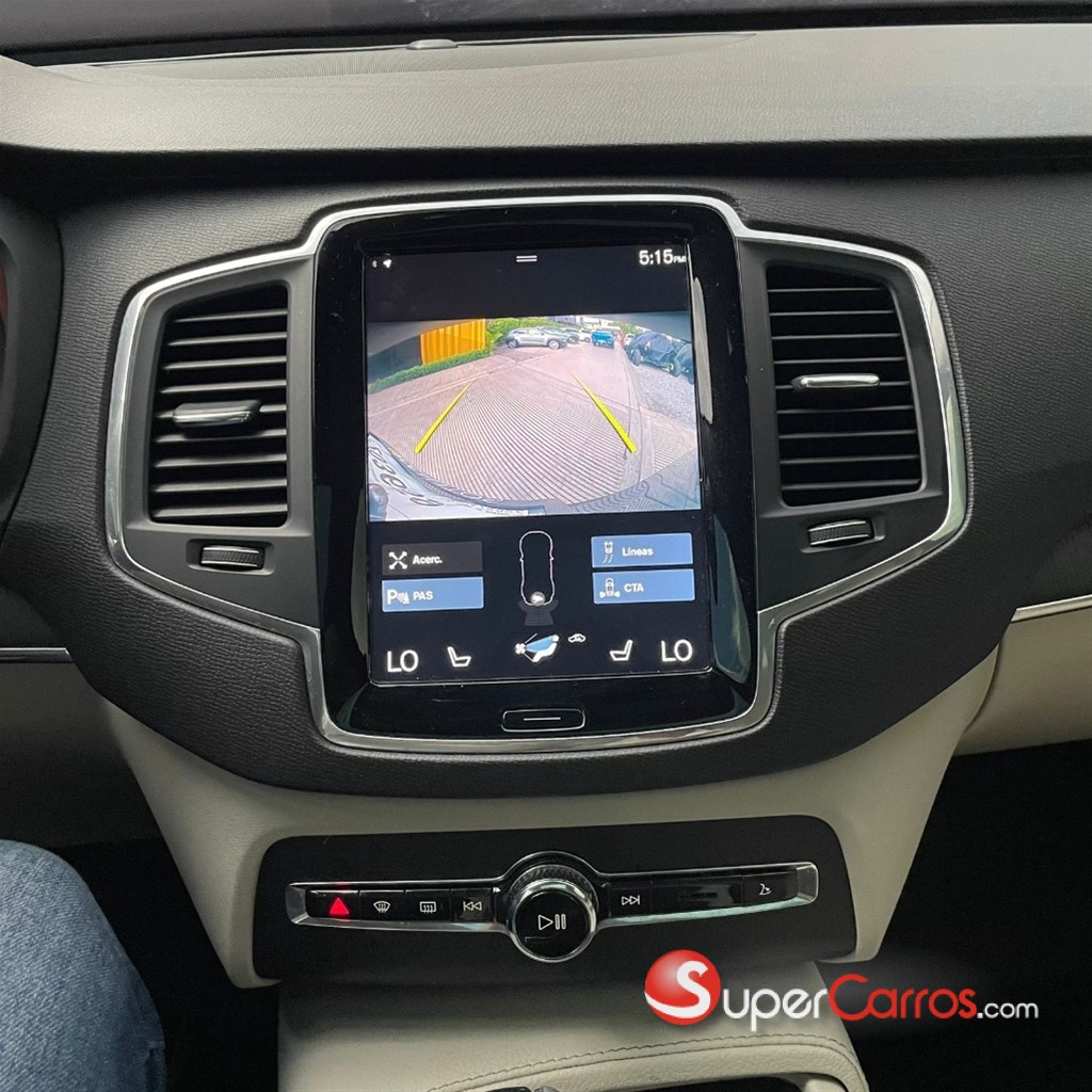 2020 Volvo XC90 Momentum T6 — foto 6 / 11