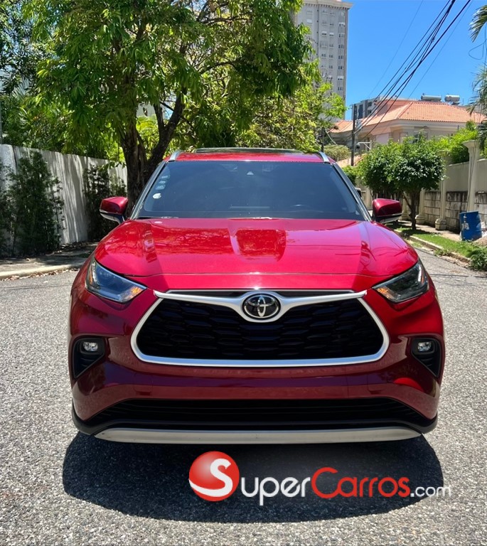 2021 Toyota Highlander XLE — foto 2 / 12