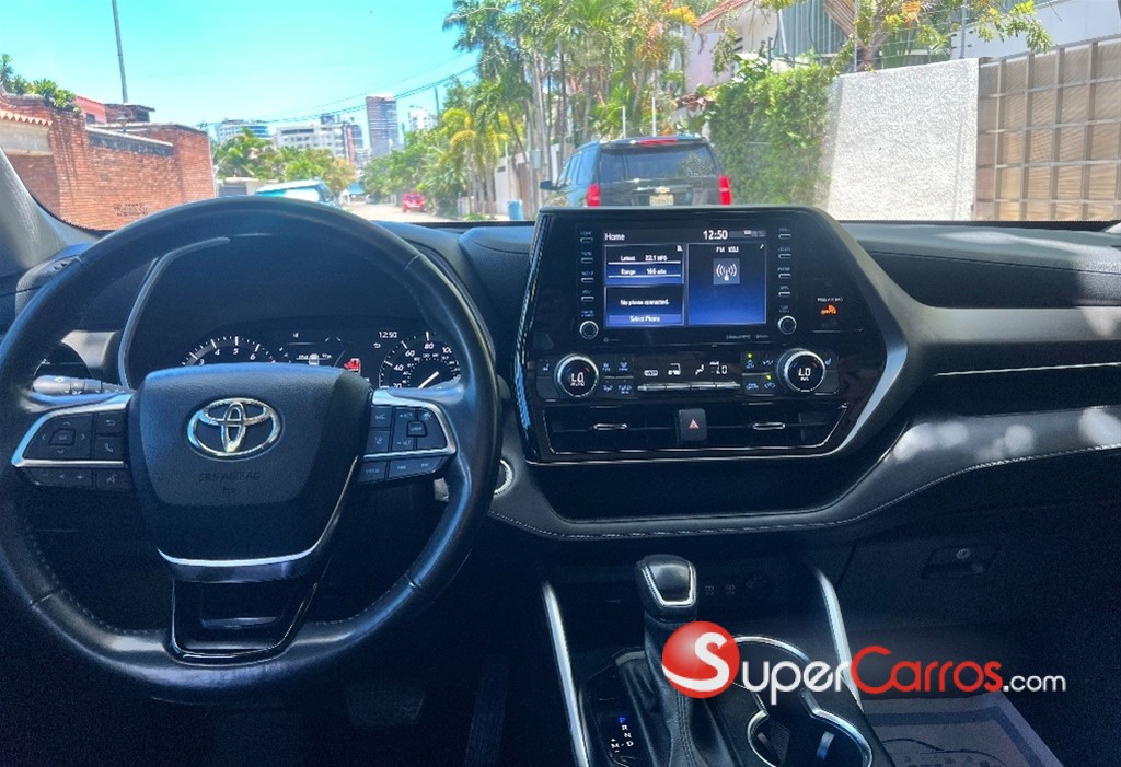 2021 Toyota Highlander XLE — foto 10 / 12