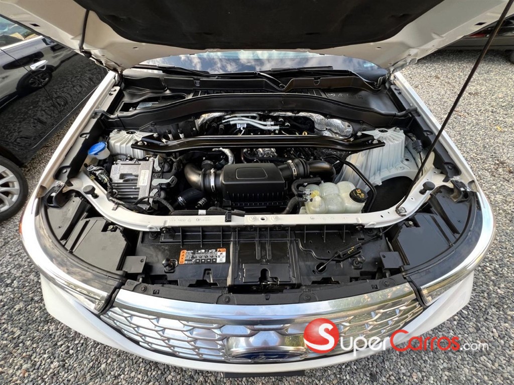 2020 Ford Explorer Platinum — foto 12 / 12