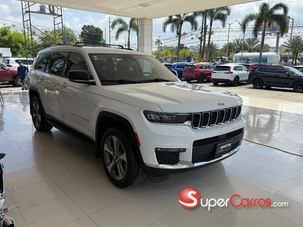 2021 Jeep Grand Cherokee Limited 4x4 — foto 3 / 12