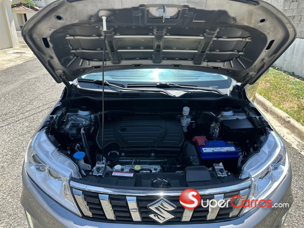2020 Suzuki Vitara — foto 8 / 12