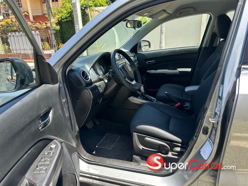 2020 Suzuki Vitara — foto 10 / 12