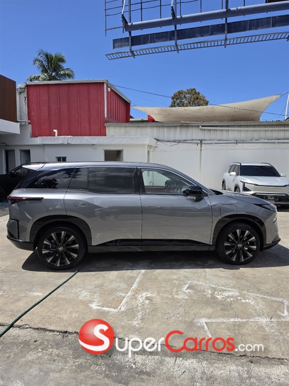 2025 Toyota BZ3X — foto 2 / 6