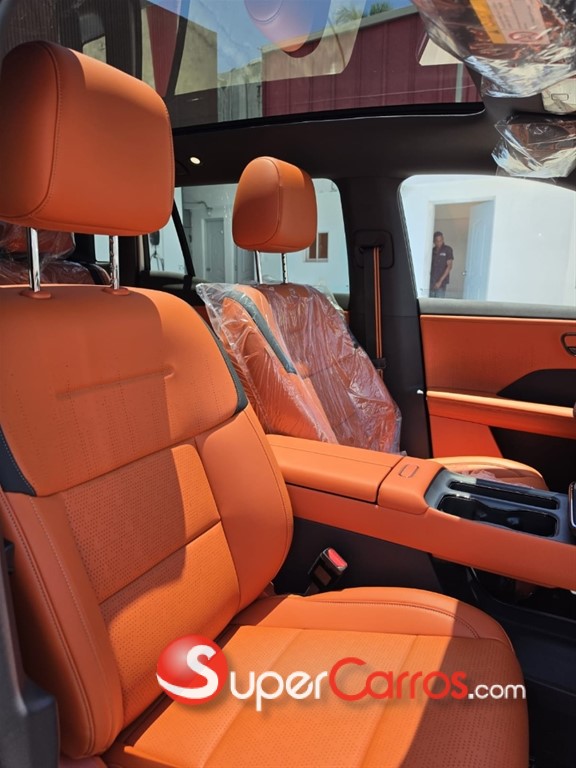 2025 Toyota BZ3X — foto 4 / 6