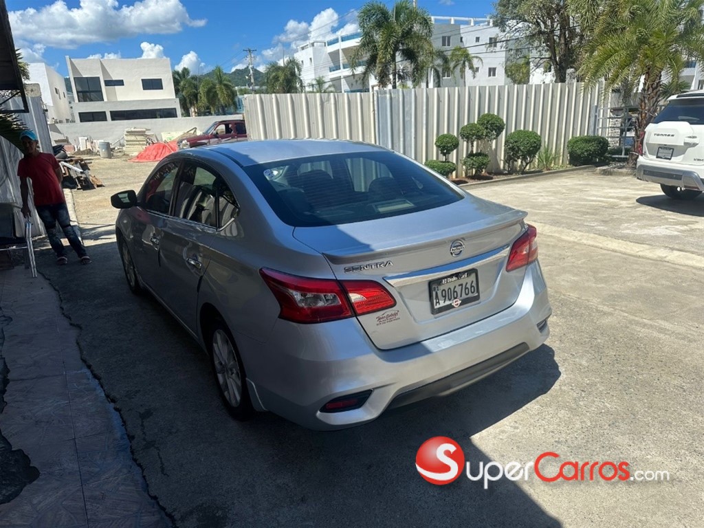 2017 Nissan Sentra — foto 6 / 11