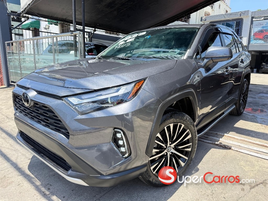 2023 Toyota RAV4 LE PLUS