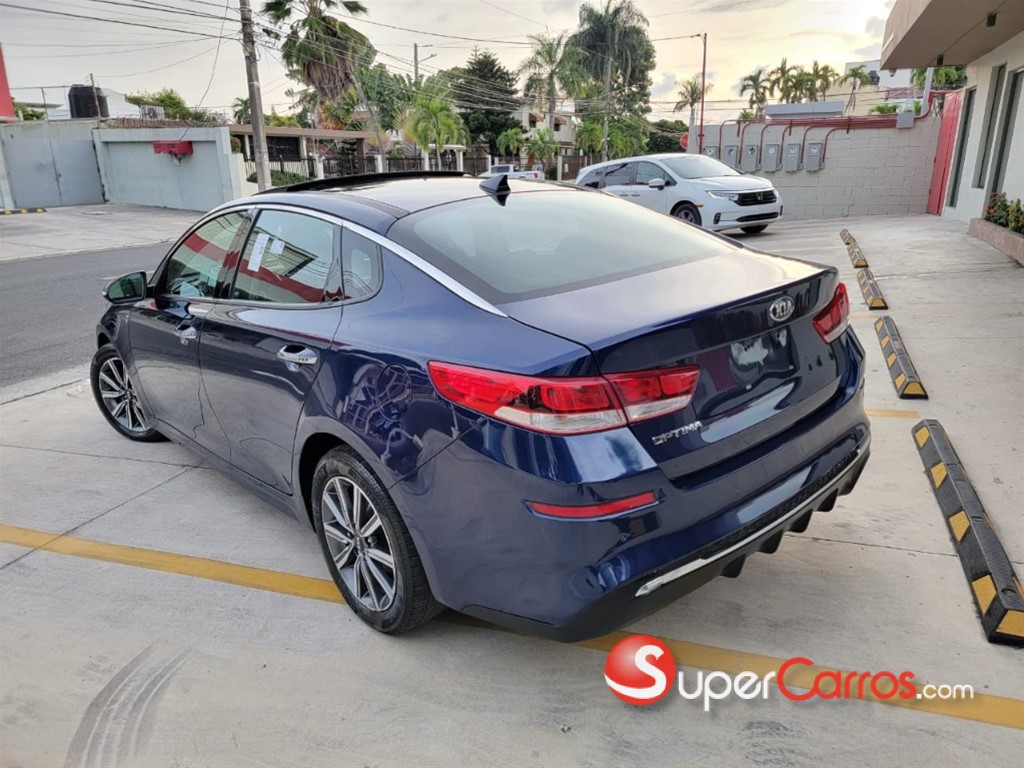 2019 Kia Optima — foto 2 / 9