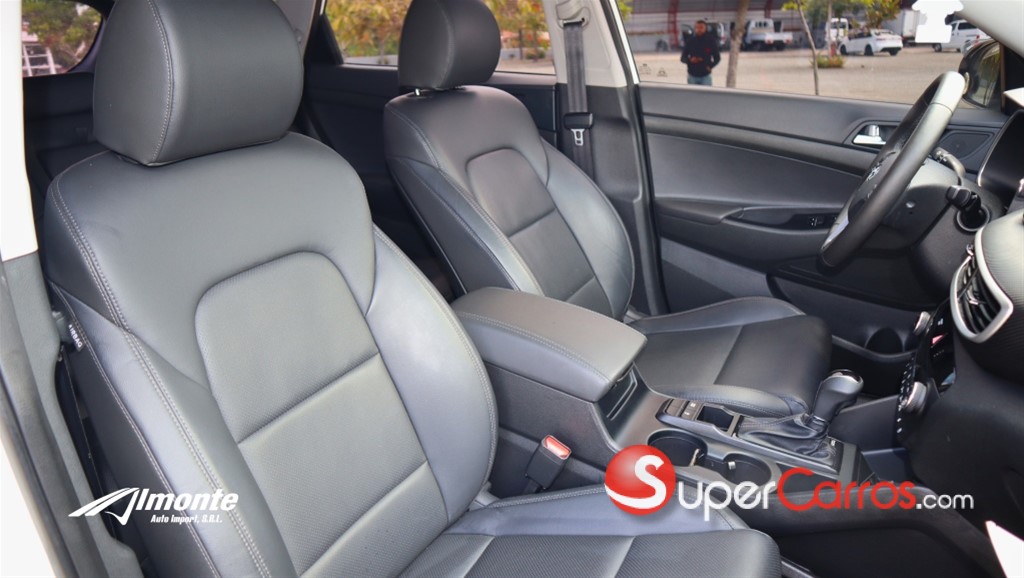 2020 Hyundai Tucson — foto 7 / 12