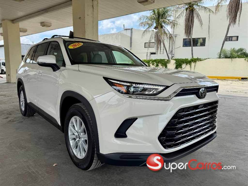 2024 Toyota Grand Highlander XLE — foto 2 / 12