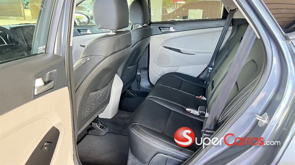 2021 Hyundai Tucson SE — foto 6 / 10
