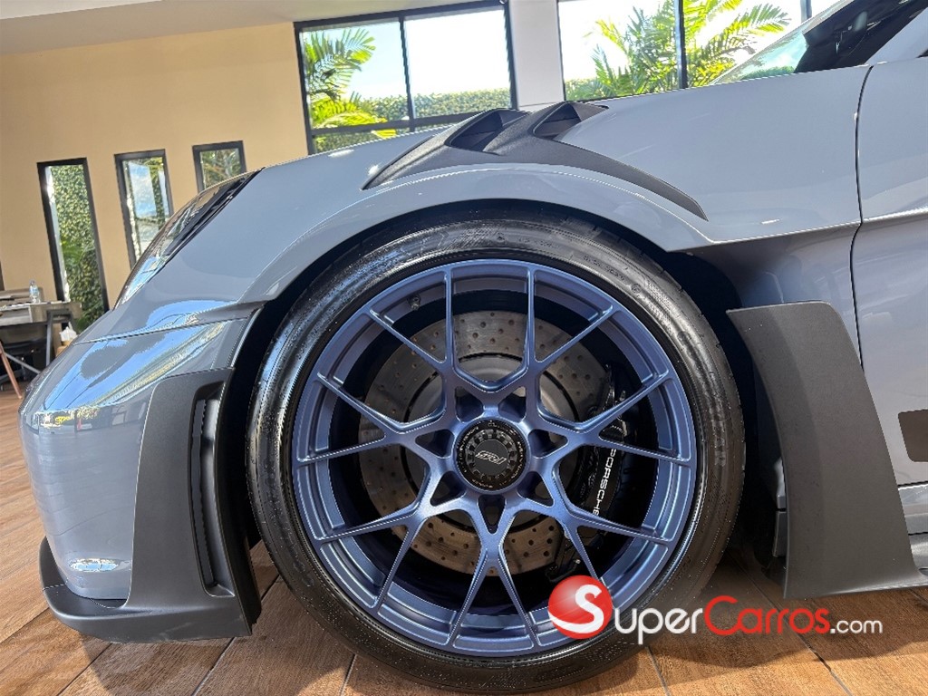 2025 Porsche GT3 RS — foto 2 / 9