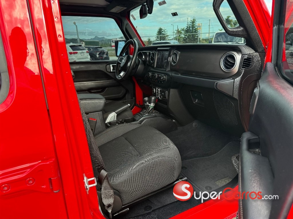 2018 Jeep Wrangler Unlimited Sahara — foto 8 / 12
