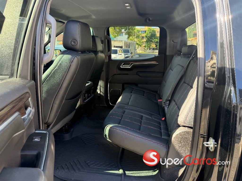 2022 Chevrolet Silverado 1500 RST — foto 5 / 12