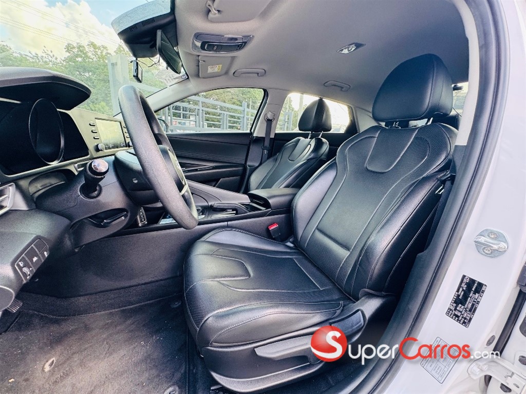2021 Hyundai Avante LPI — foto 5 / 12