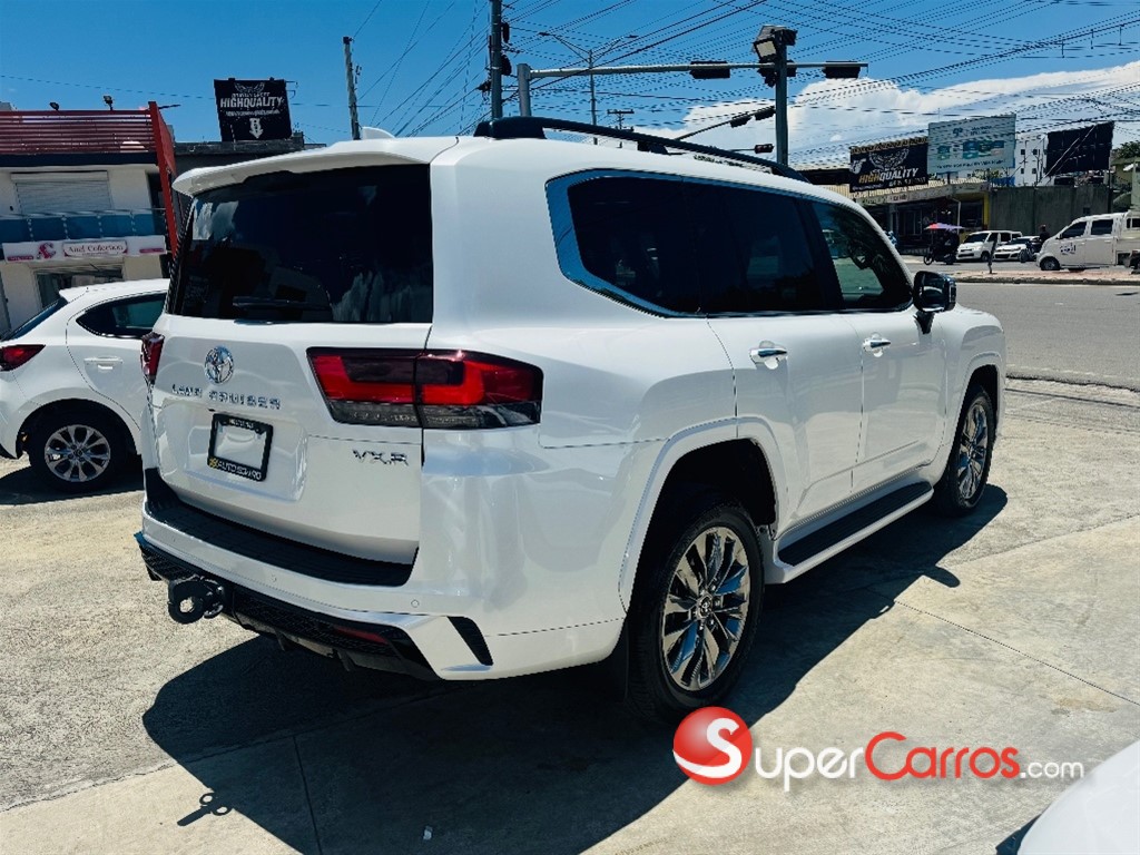 2026 Toyota Land Cruiser VXR — foto 4 / 12