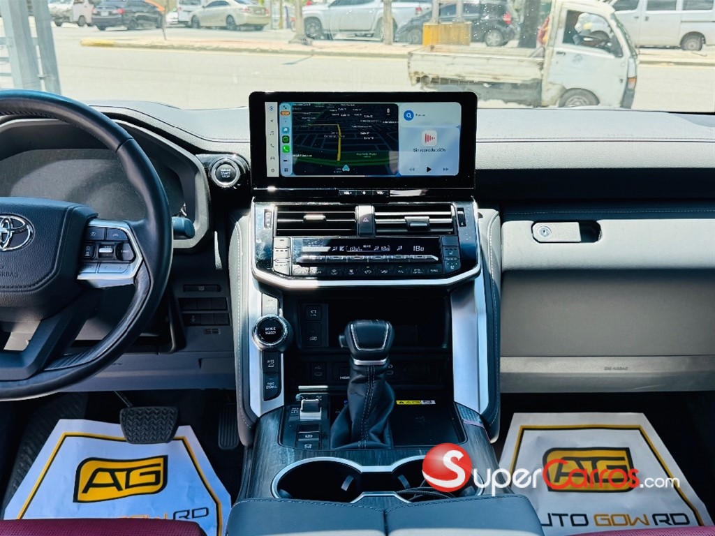 2026 Toyota Land Cruiser VXR — foto 10 / 12