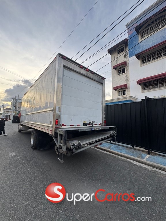 2018 International Durastar 4300 — foto 8 / 12