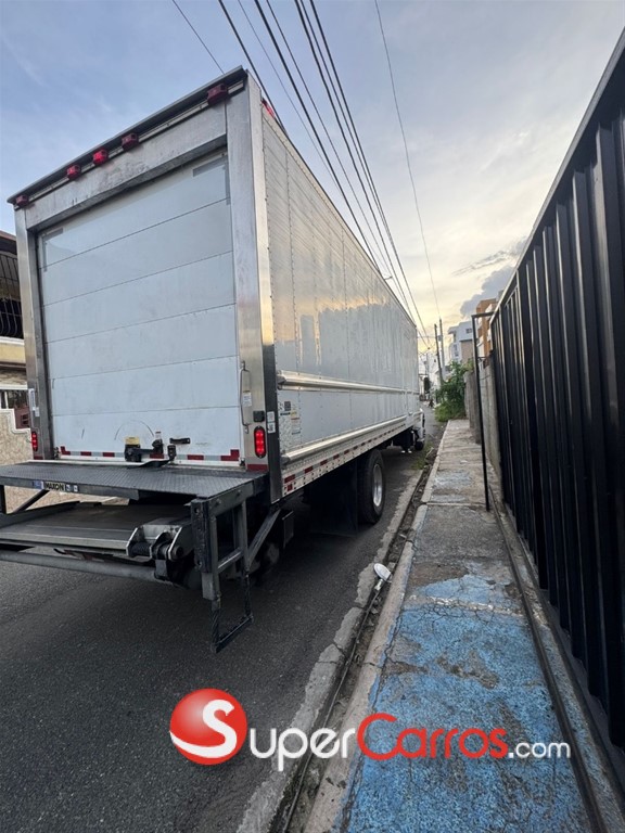 2018 International Durastar 4300 — foto 11 / 12