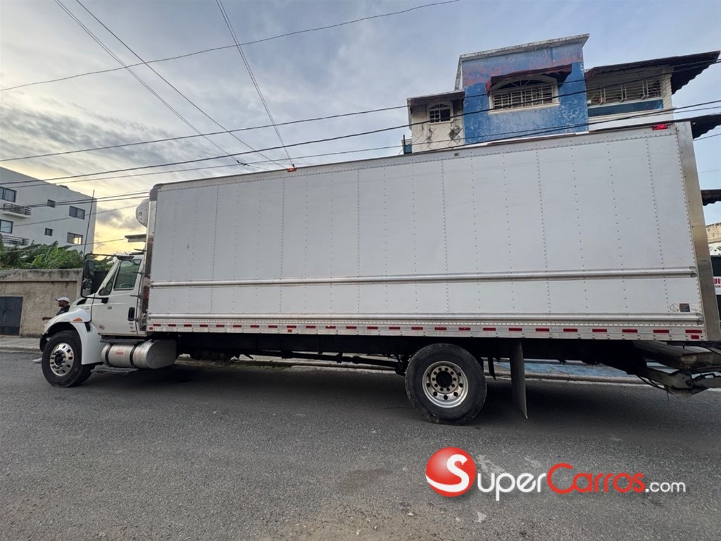 2018 International Durastar 4300 — foto 12 / 12