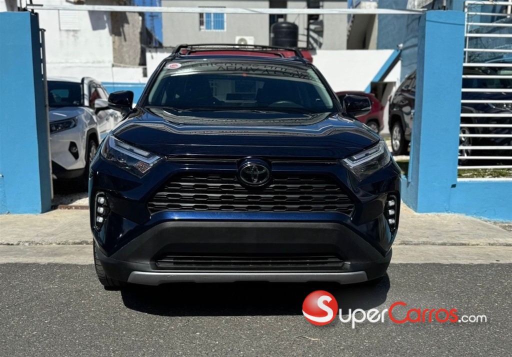 2024 Toyota RAV4 XLE Premium — foto 2 / 8