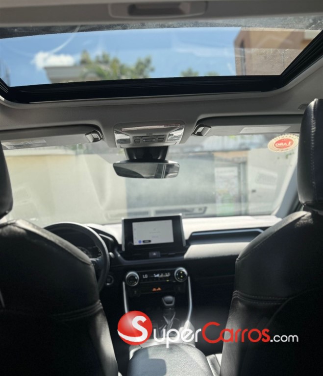 2024 Toyota RAV4 XLE Premium — foto 8 / 8