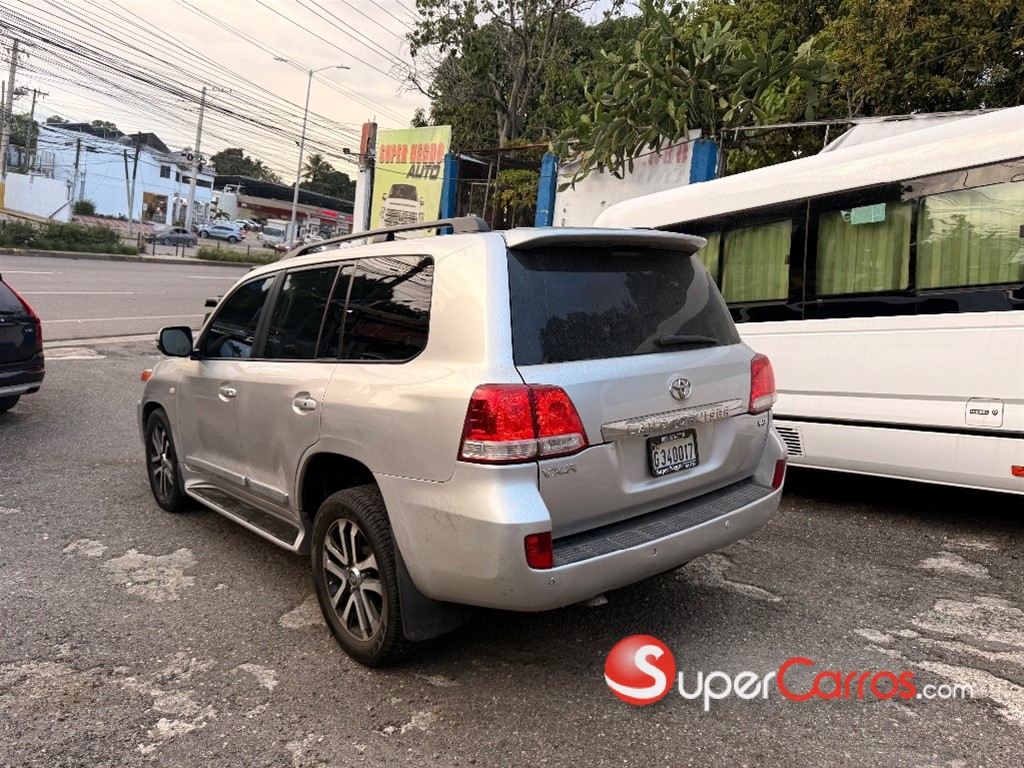 2009 Toyota Land Cruiser — foto 6 / 12