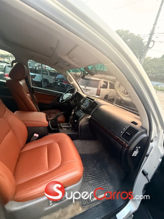 2009 Toyota Land Cruiser — foto 11 / 12