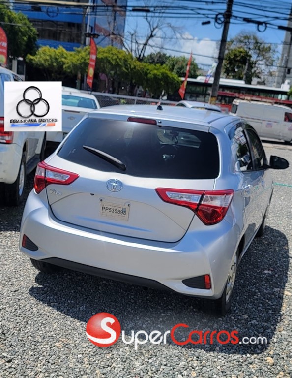2019 Toyota VITZ — foto 6 / 11