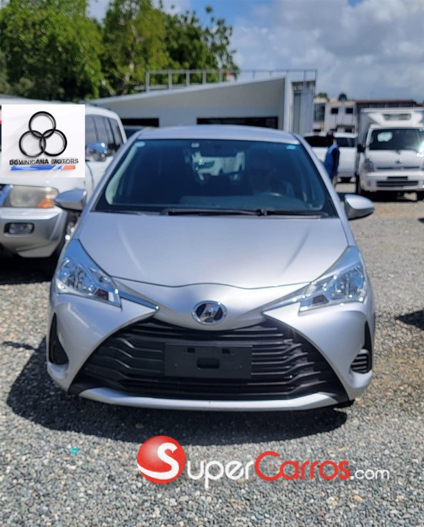2019 Toyota VITZ — foto 9 / 11