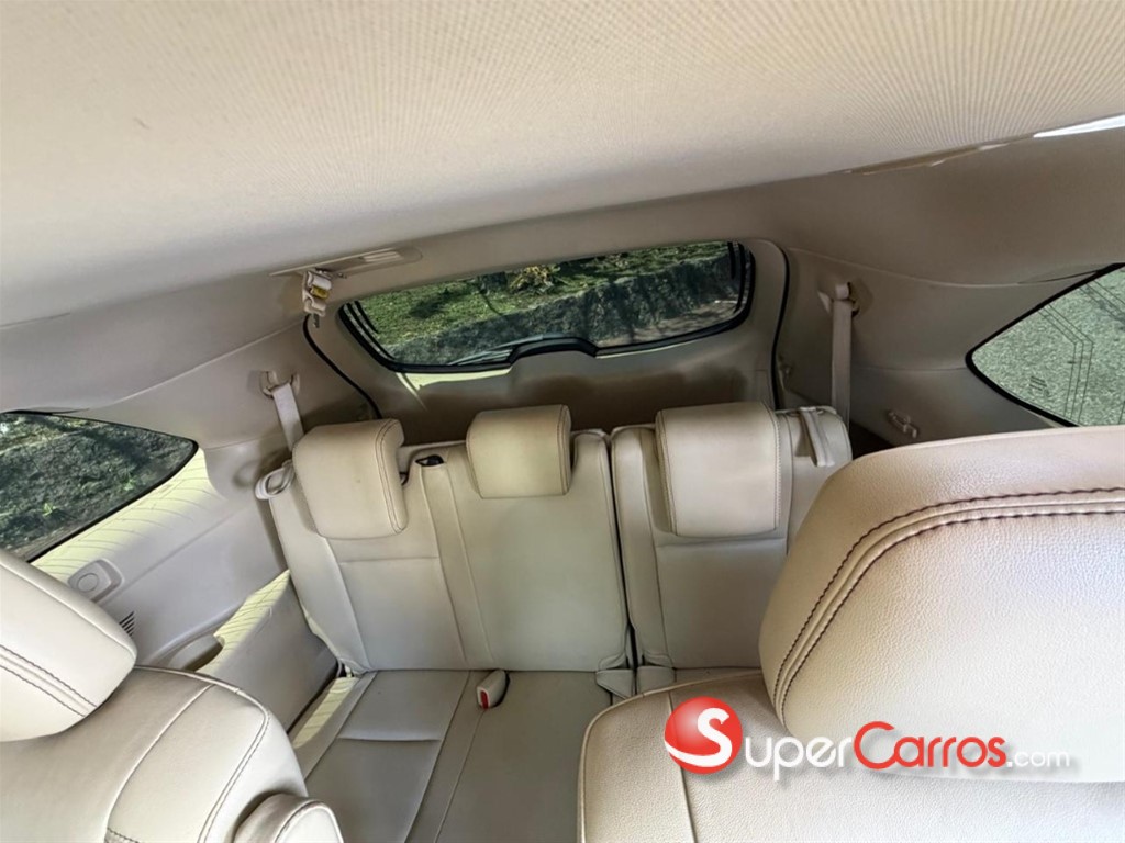 2017 Toyota Highlander XLE — foto 8 / 12