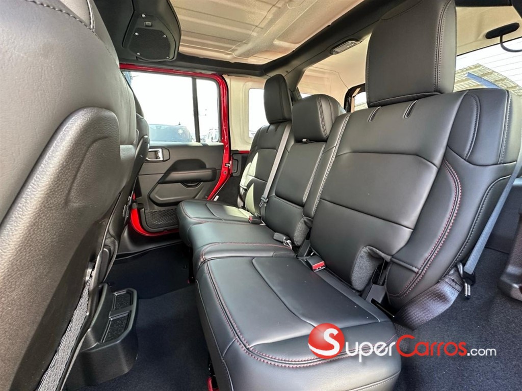 2026 Jeep Wrangler Rubicon — foto 8 / 12
