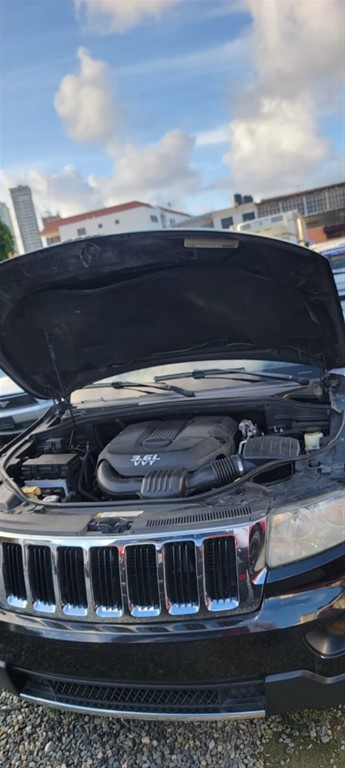 2011 Jeep Grand Cherokee — foto 6 / 9