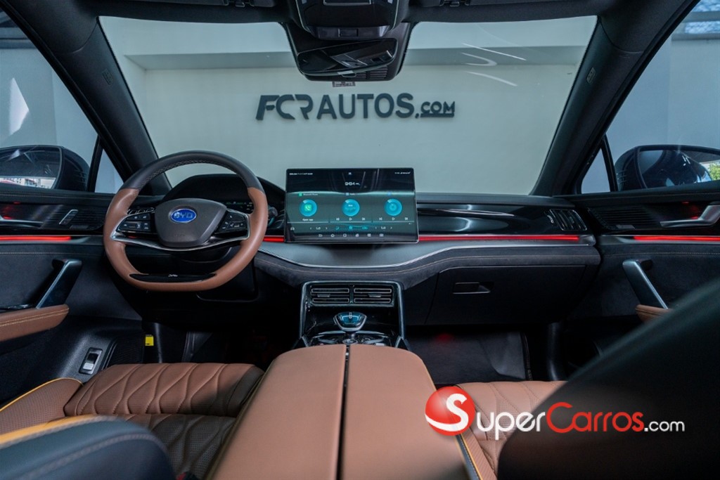2023 BYD Tang — foto 5 / 12